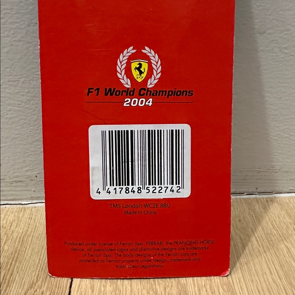 Ferrari Red Racing Car Keychain - Picture 8 of 9